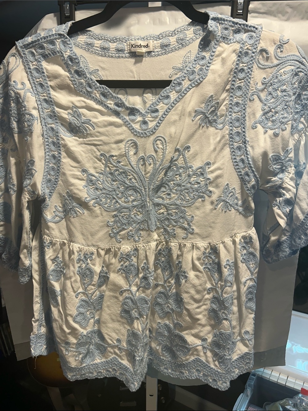 Anthropologie Kindred White Peasant Top with Light Blue Embroidery S 💯 rayon